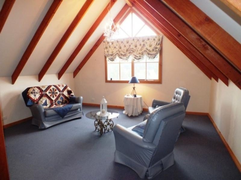 33 Sturt St, Beaufort VIC 3373