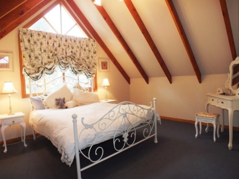 33 Sturt St, Beaufort VIC 3373