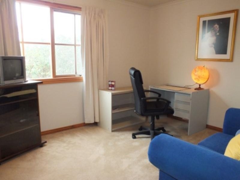 33 Sturt St, Beaufort VIC 3373