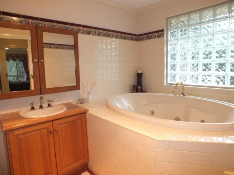 5 Matthew Ct, Sebastopol VIC 3356