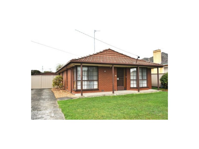 15 Goderic Street, Wendouree VIC 3355