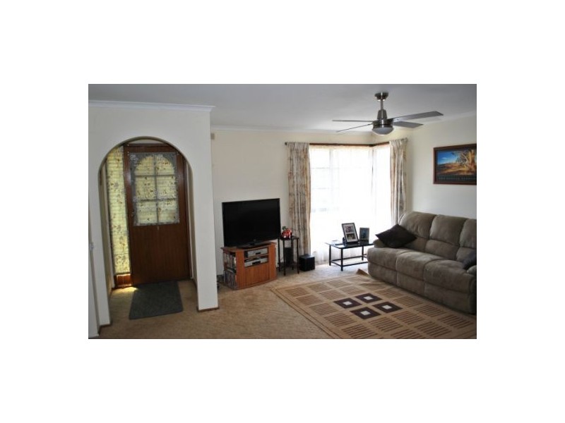 15 Goderic Street, Wendouree VIC 3355