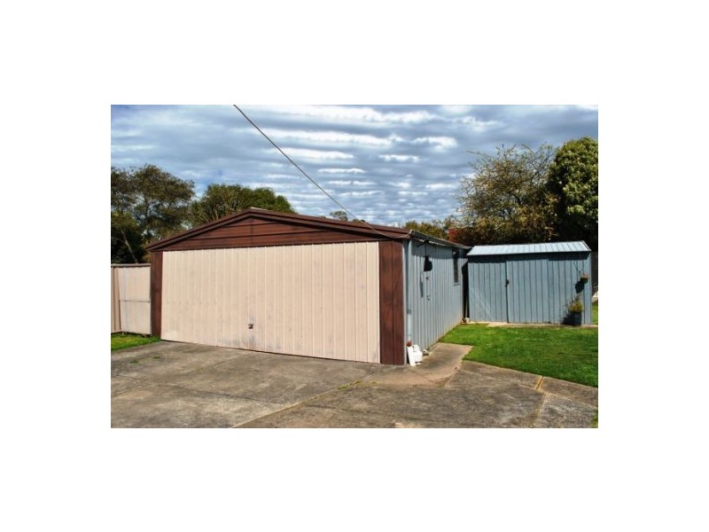 15 Goderic Street, Wendouree VIC 3355