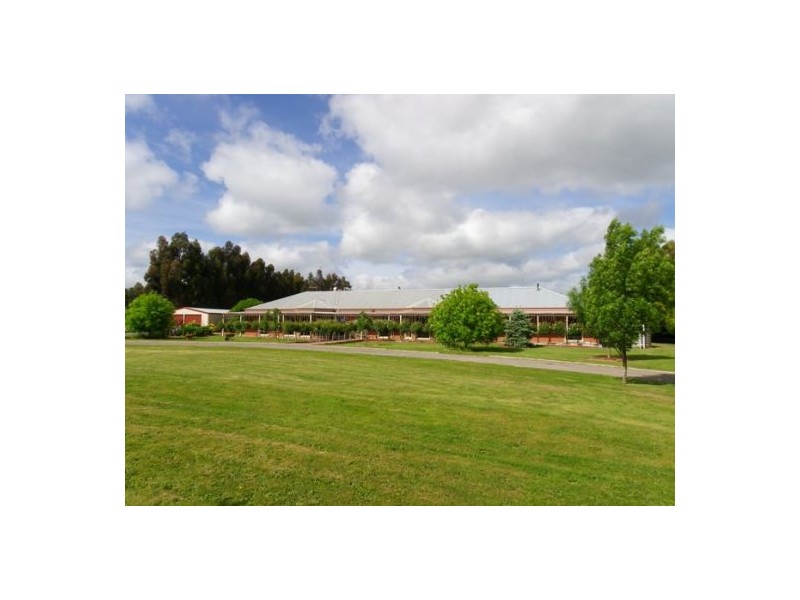 335 Blind Creek Rd, Cardigan VIC 3352