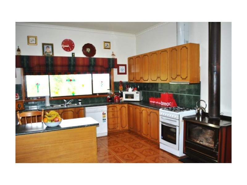 9 Wiggins Road, Ballarat VIC 3350