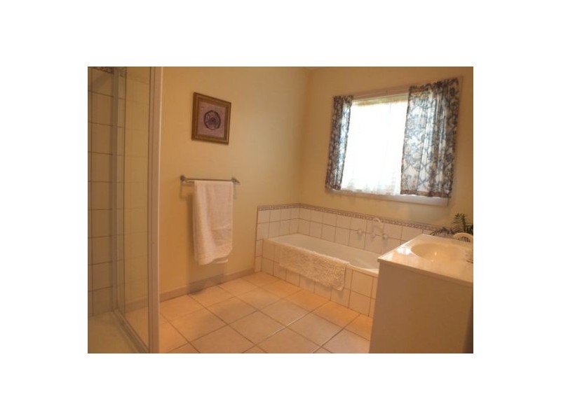 7 Suburban Street, Clunes VIC 3370