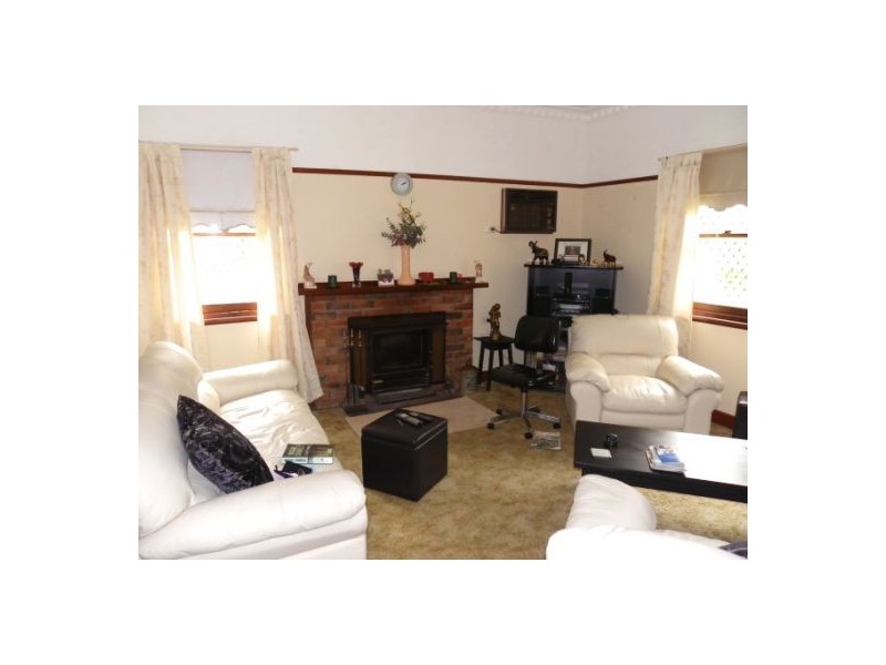 11 Crockers Lane, Beaufort VIC 3373