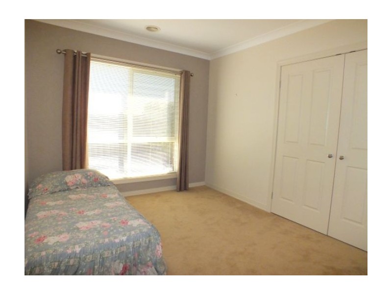 5 Chapel Cross Court, Delacombe VIC 3356