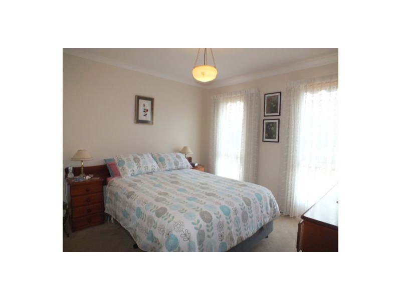 17 Rimmington Drive, Sebastopol VIC 3356