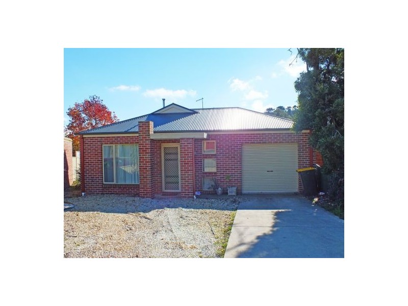 4/320 Humffray Street North, Brown Hill VIC 3350