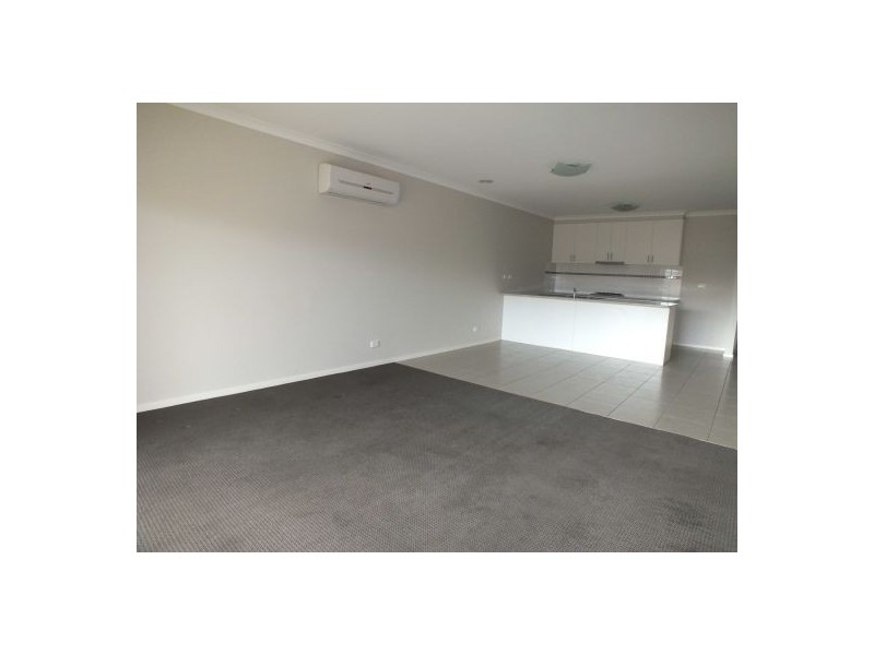 10 Malcolm Court, Brown Hill VIC 3350