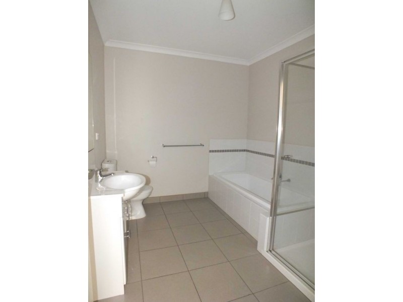 10 Malcolm Court, Brown Hill VIC 3350