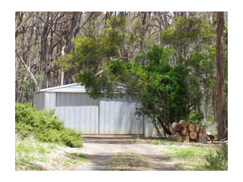 130 Blackberry, Haddon VIC 3351