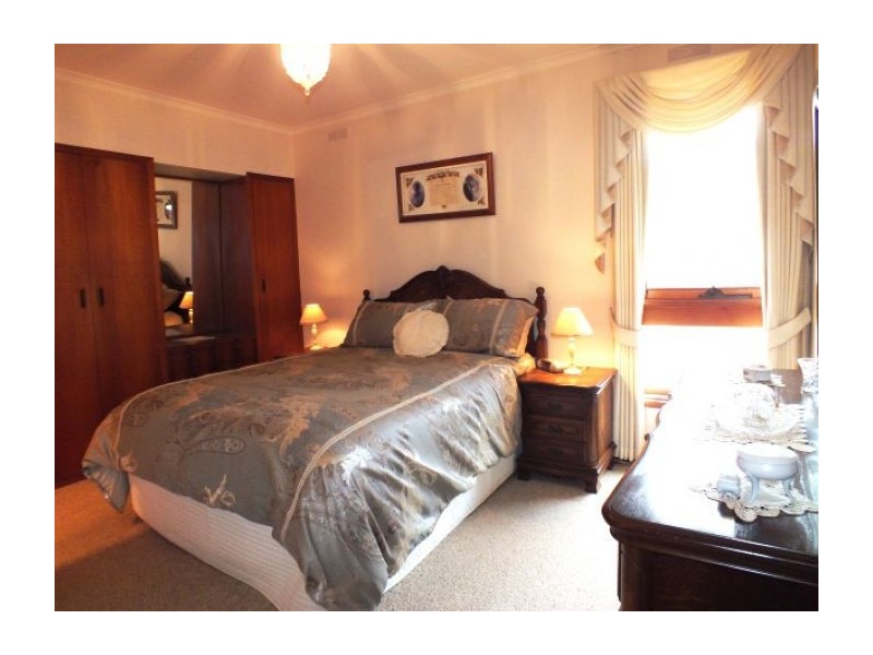 226 Simpson Street, Ballarat North VIC 3350