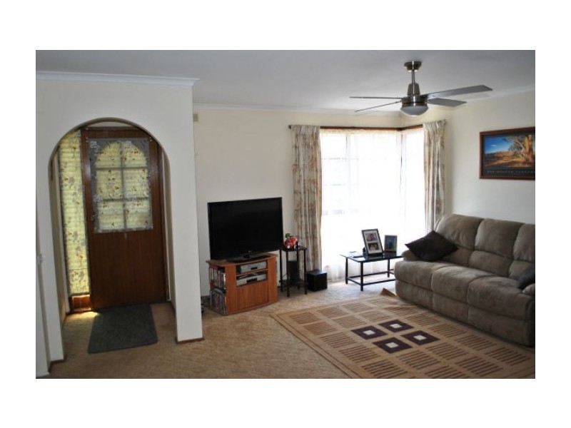 15 Goderic Street, Wendouree VIC 3355