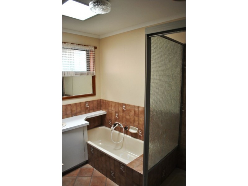 15 Goderic Street, Wendouree VIC 3355