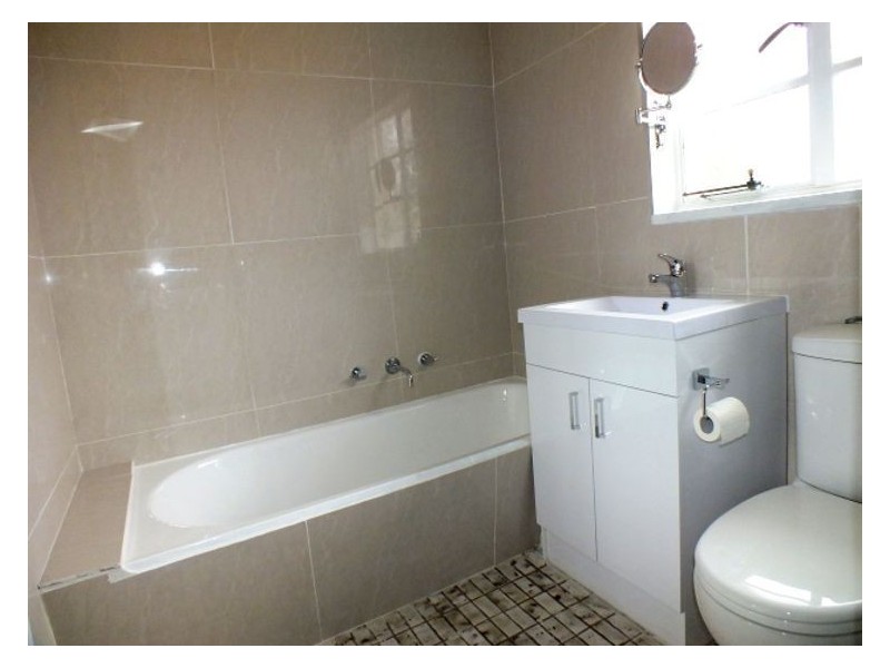 16 Rowlands Street, Sebastopol VIC 3356