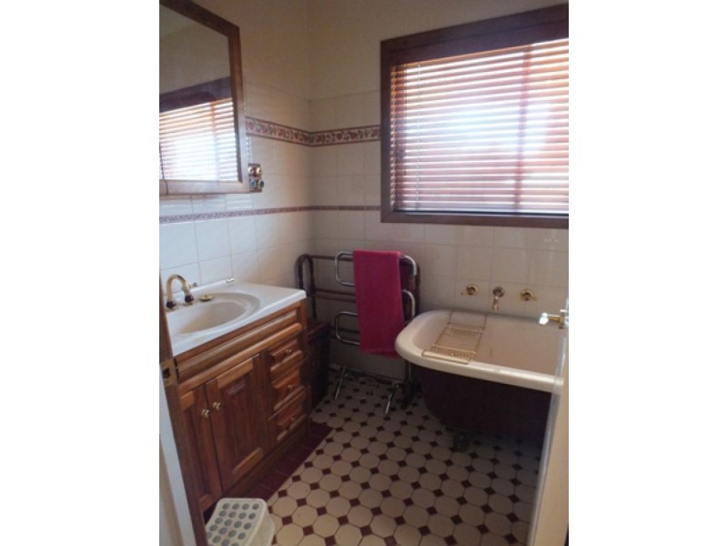 664 Smythesdale/Snake Valley Road, Hillcrest VIC 3351