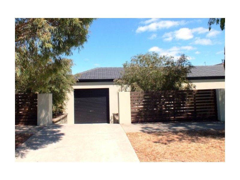 122 Canadian Lakes Boulevard, Canadian VIC 3350