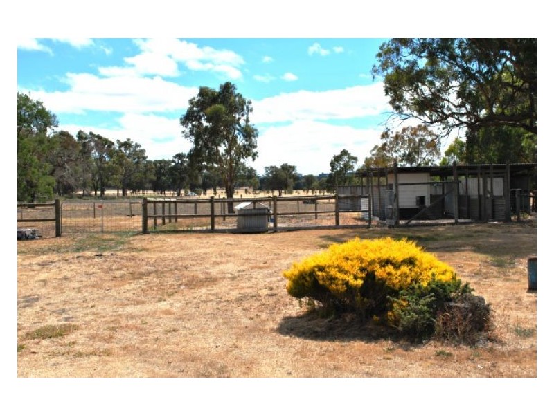 664 Smythesdale – Snake Valley Road, Hillcrest VIC 3351