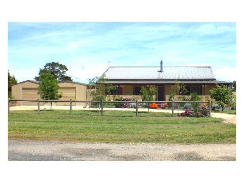 7 Suburban Street, Clunes VIC 3370