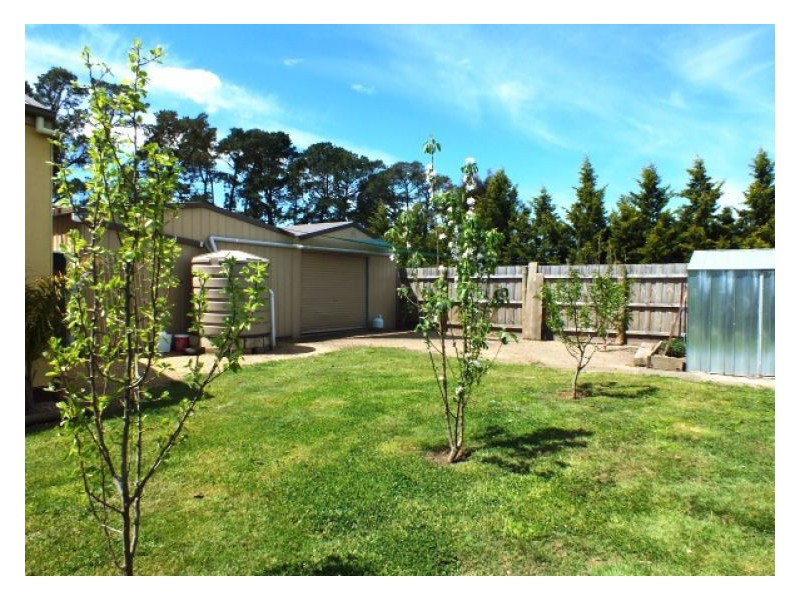 7 Suburban Street, Clunes VIC 3370