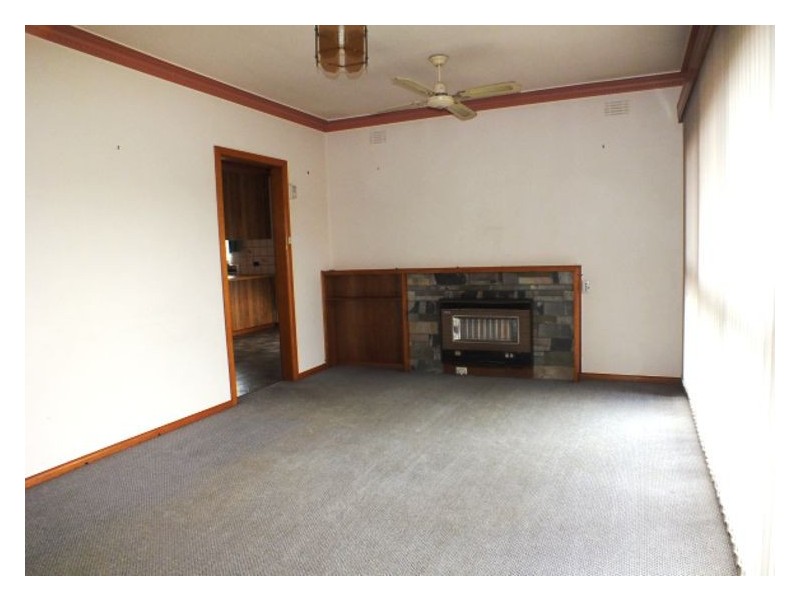 38 Eton Street, Wendouree VIC 3355