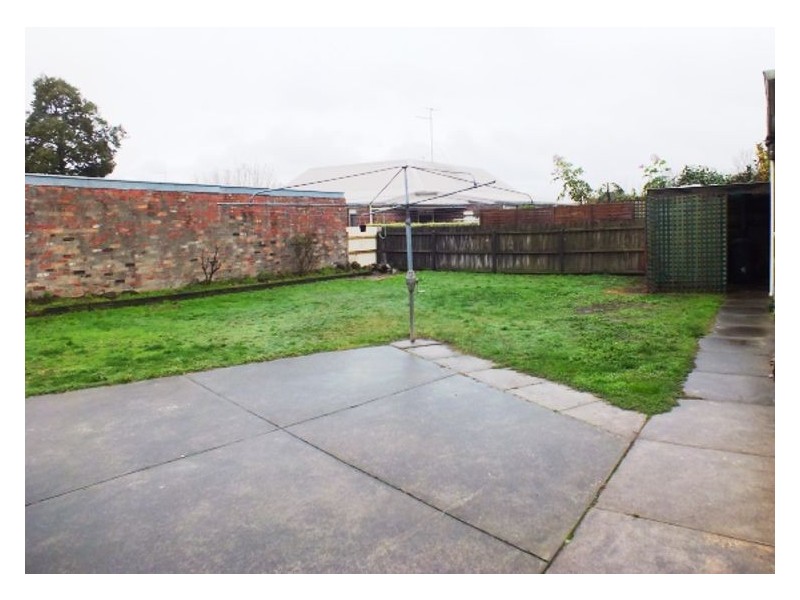 38 Eton Street, Wendouree VIC 3355