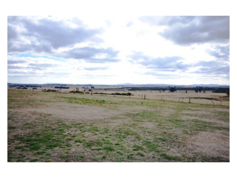 88 Sago Hill Road, Smythes Creek VIC 3351