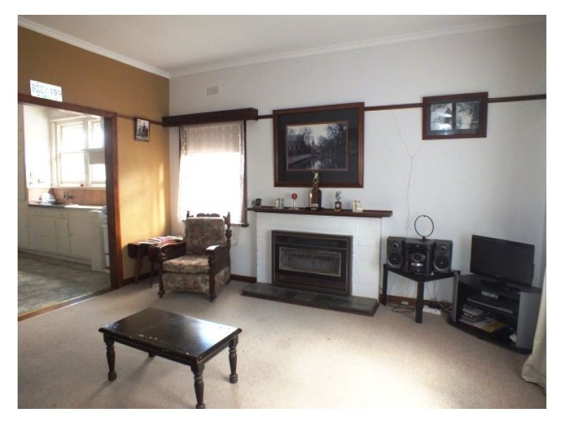 7 Walsh Avenue, Ballarat North VIC 3350