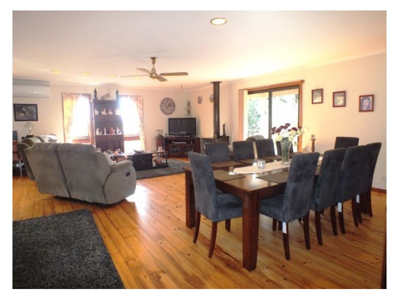 1586 Beaufort/Carngham Road, Beaufort VIC 3373