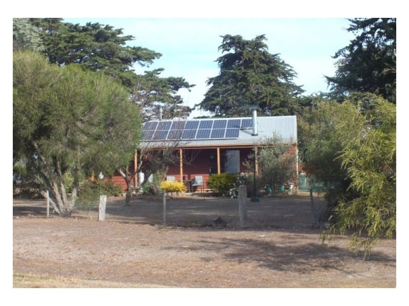 1586 Beaufort/Carngham Road, Beaufort VIC 3373