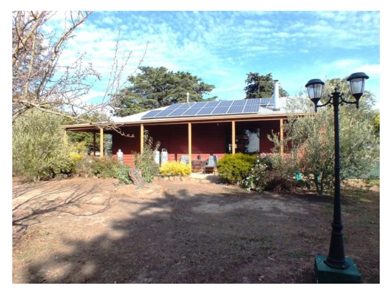 1586 Beaufort/Carngham Road, Beaufort VIC 3373