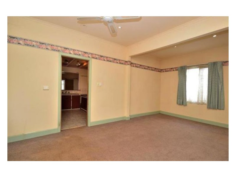 16 Victoria Street, Sebastopol VIC 3356