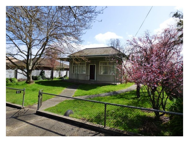 84 Neill Street, Beaufort VIC 3373