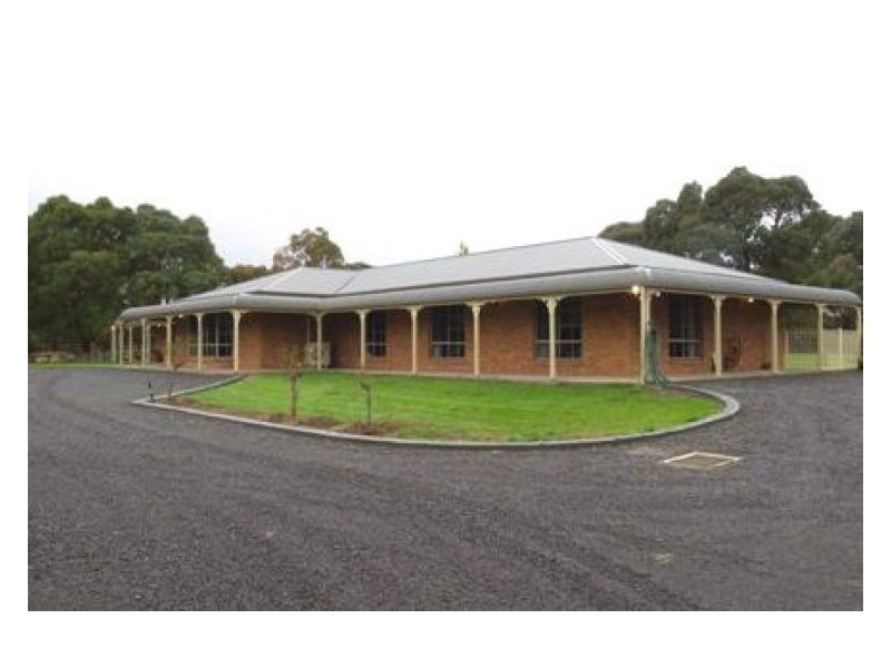 15 Kathleen Court, Haddon VIC 3351