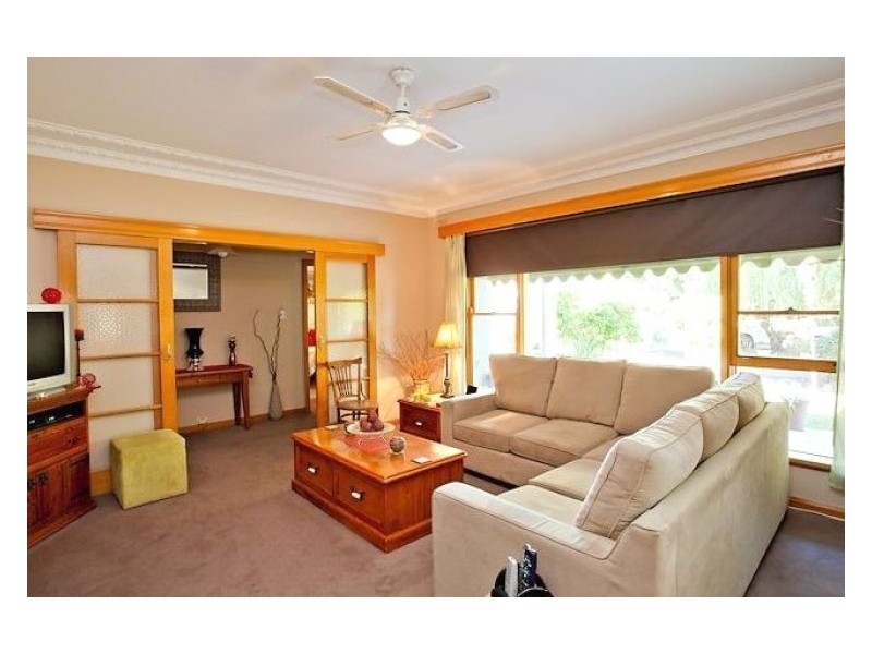 18 Cambridge Street, Creswick VIC 3363