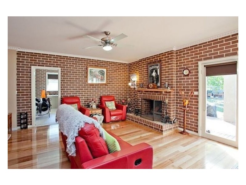 18 Cambridge Street, Creswick VIC 3363