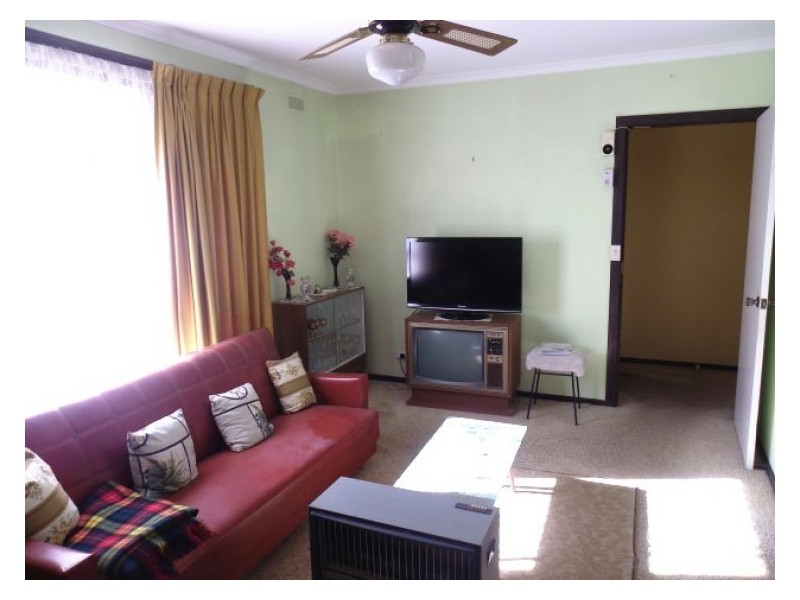 2/302 Albert Street, Sebastopol VIC 3356