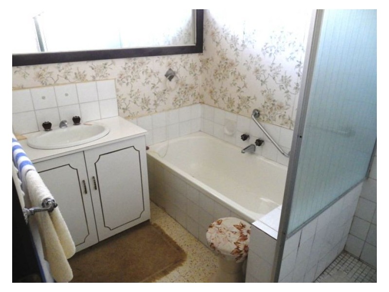 2/302 Albert Street, Sebastopol VIC 3356