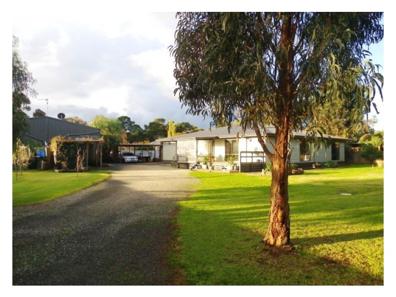 33 Aitchison Street, Rokewood VIC 3330