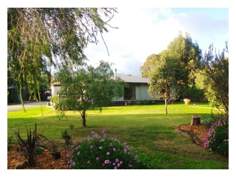 33 Aitchison Street, Rokewood VIC 3330