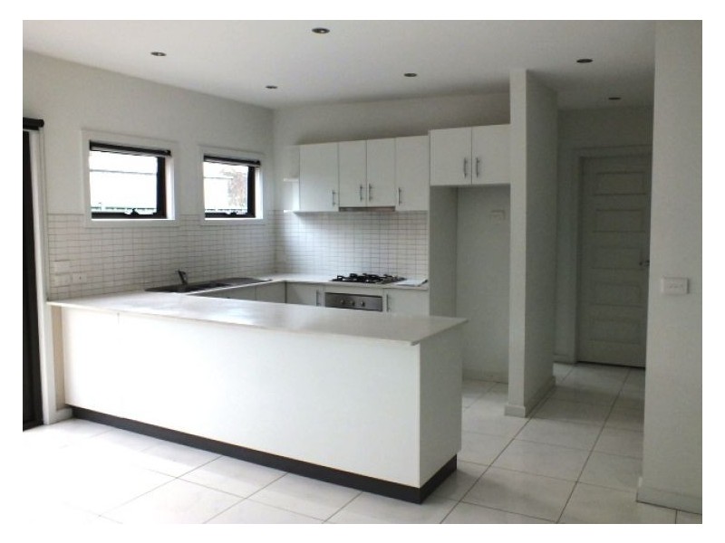 1B Brogden Court, Golden Point VIC 3350