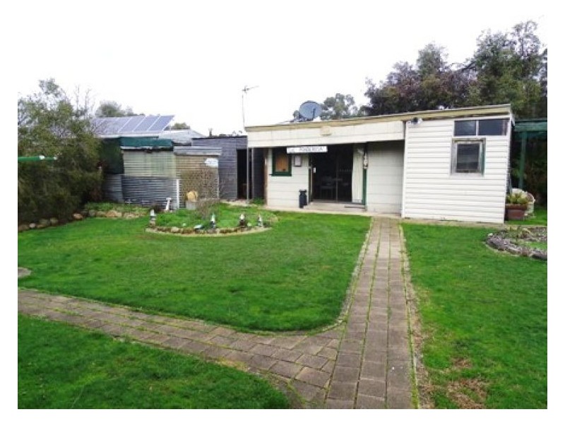 29 Back Raglan Road, Beaufort VIC 3373