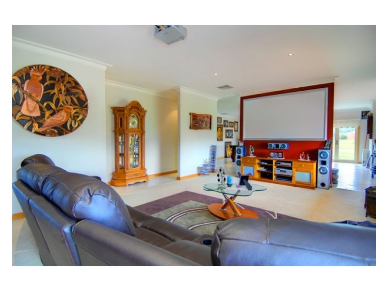 135 Haddon School Road, Haddon VIC 3351