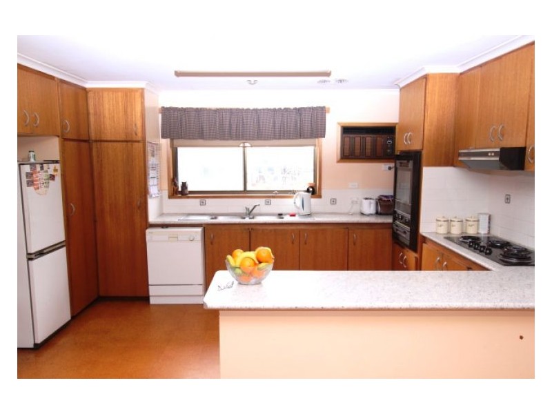 206 Howe Street, Miners Rest VIC 3352