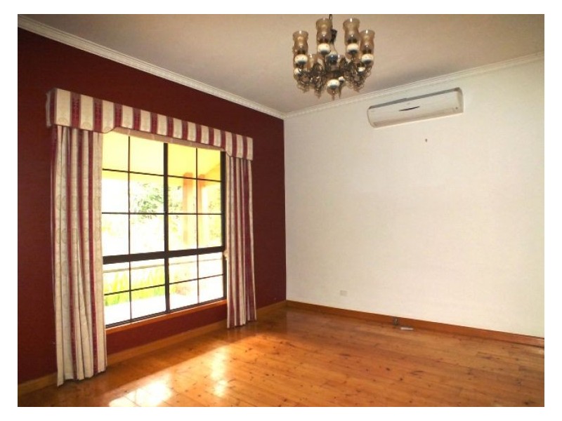 9 Wiggins Road, Mitchell Park VIC 3352