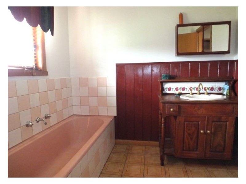 9 Wiggins Road, Mitchell Park VIC 3352