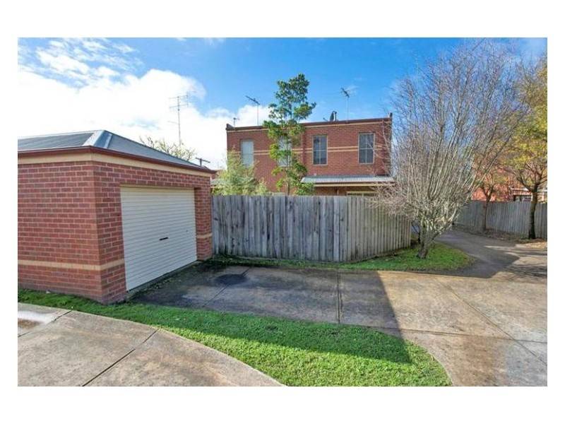 21 High Street, Lake Wendouree VIC 3350