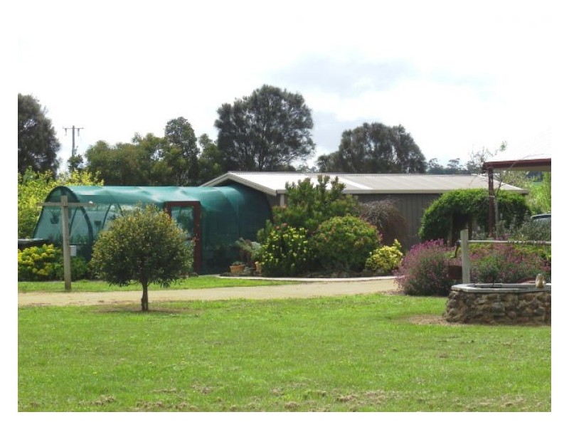 1 Christopher Court, Lismore VIC 3324